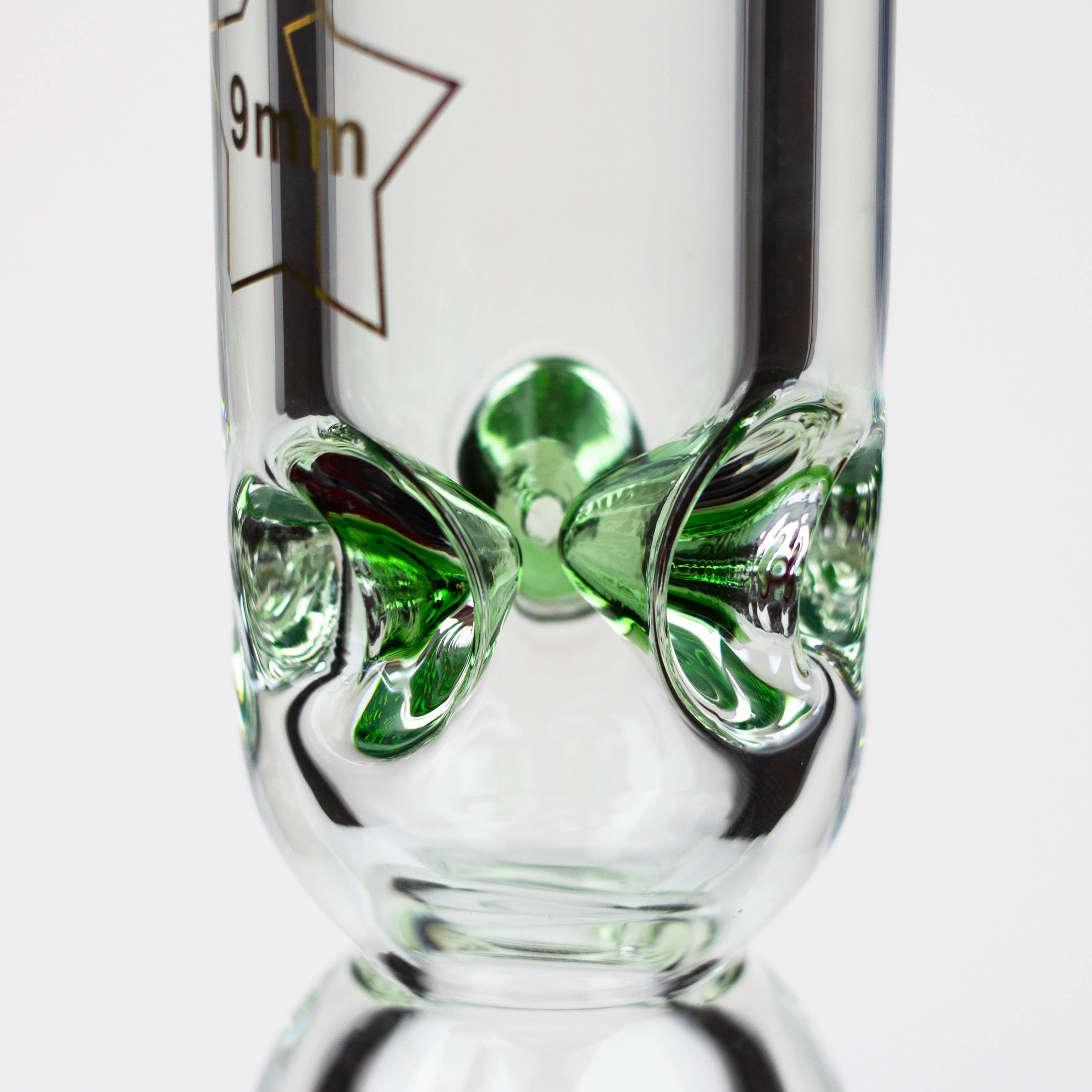 17.5" Spark 9 mm curbed tube glass water bong