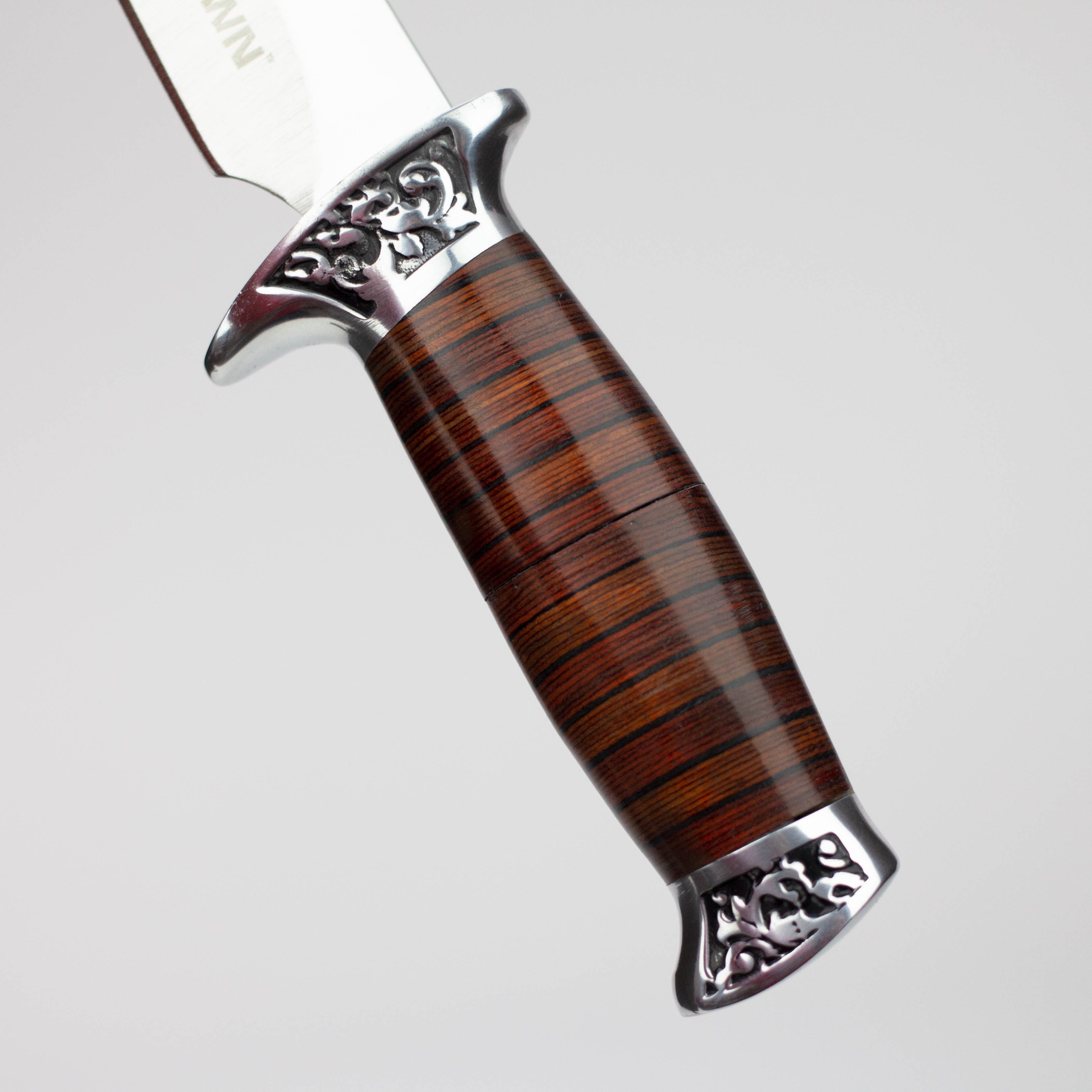 8" Hunt-Down fixed Blade Hunting Knife with Nylon Sheath [9116]