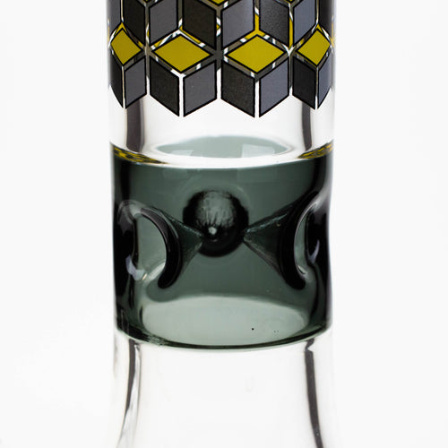18" Cubic Pattern 7 mm glass water bong
