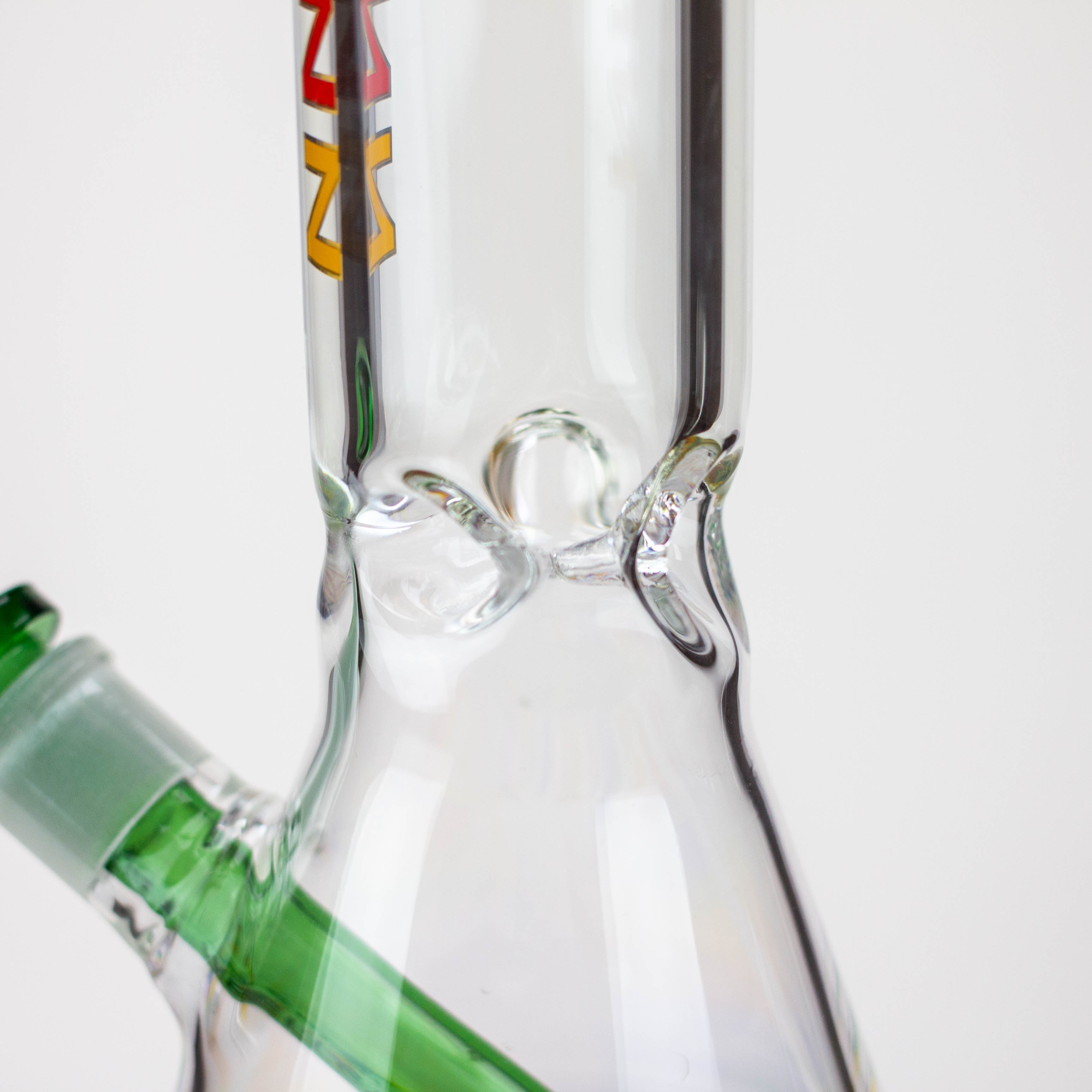 WellCann - 14" 7 mm Thick beaker bong with thick decal base