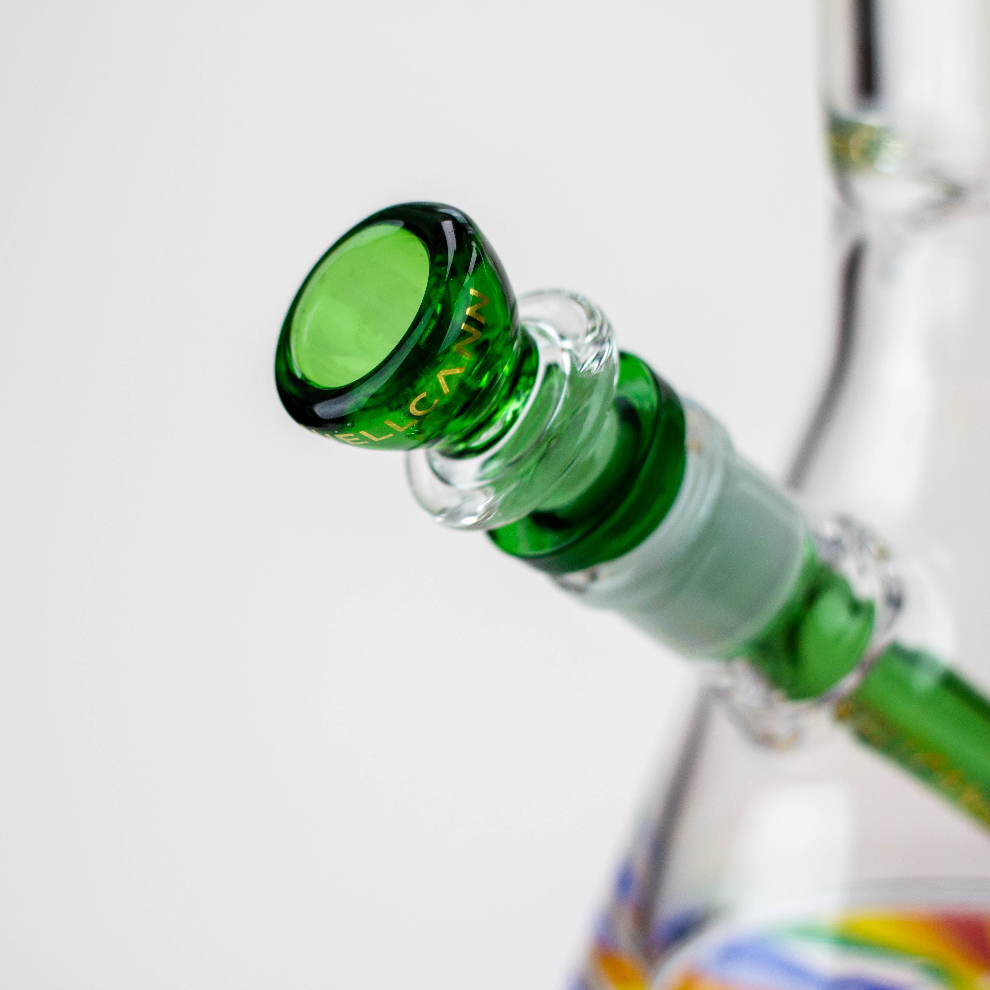 WellCann - 14" 7 mm Thick beaker bong with thick decal base