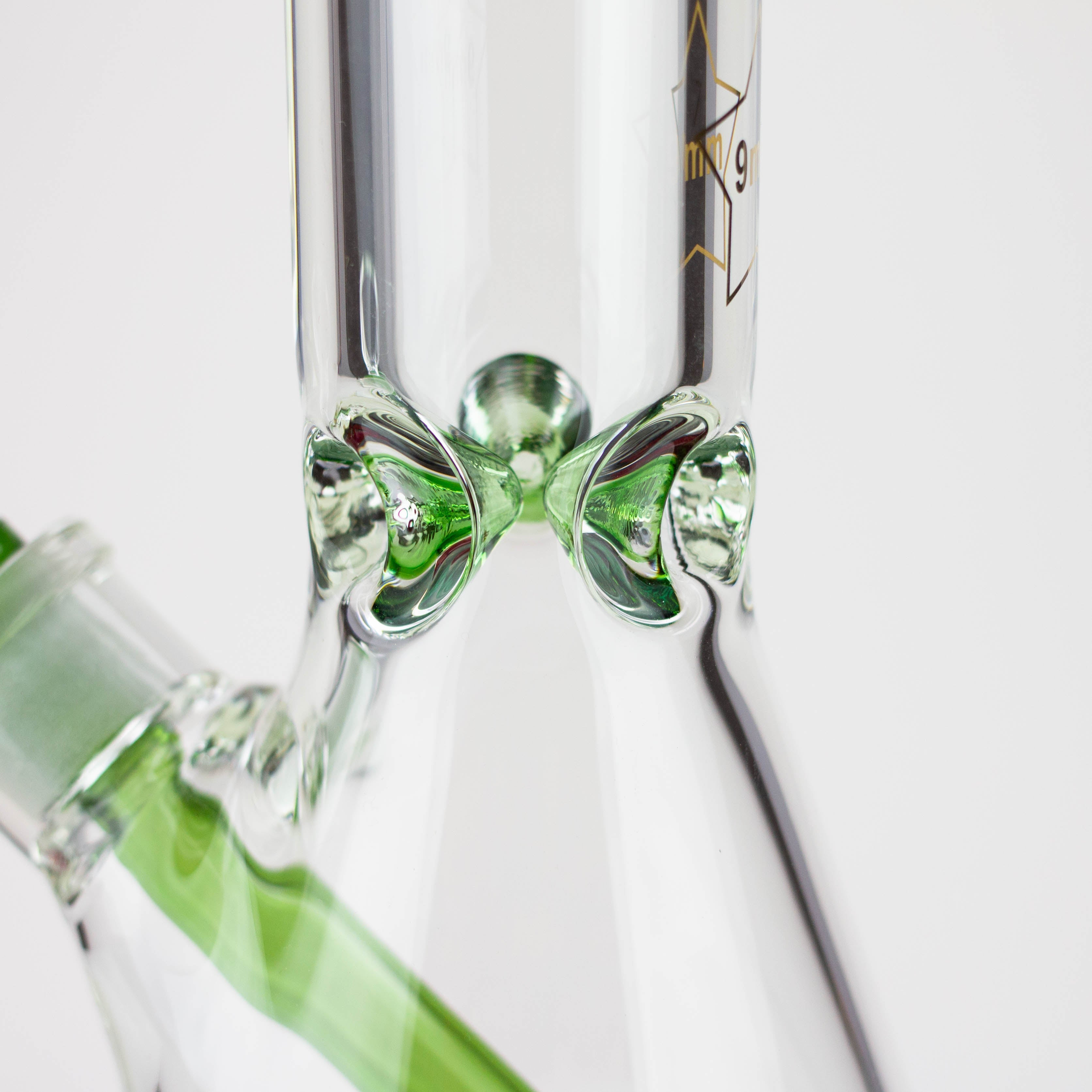 18" Spark 9 mm glass water bong with thick base