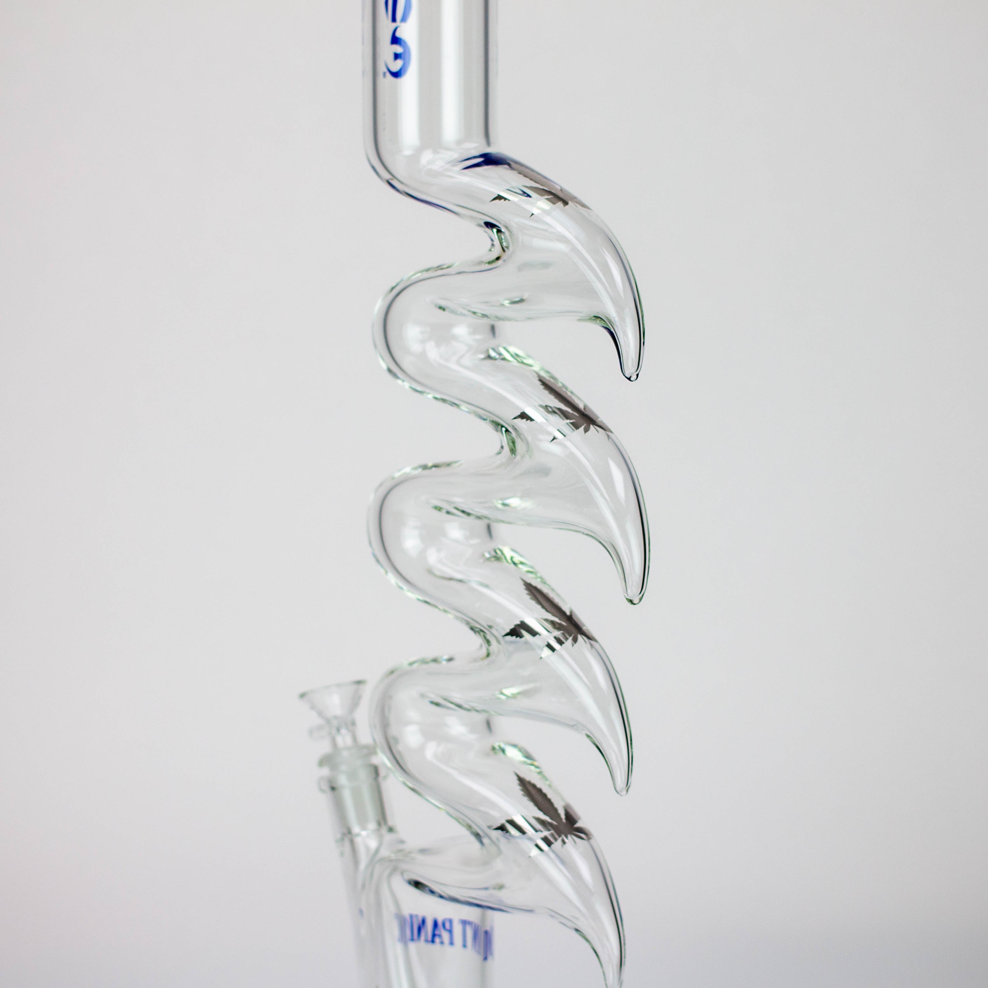 23" Xtream Zig-zag glass water bong [XTR-Z035]