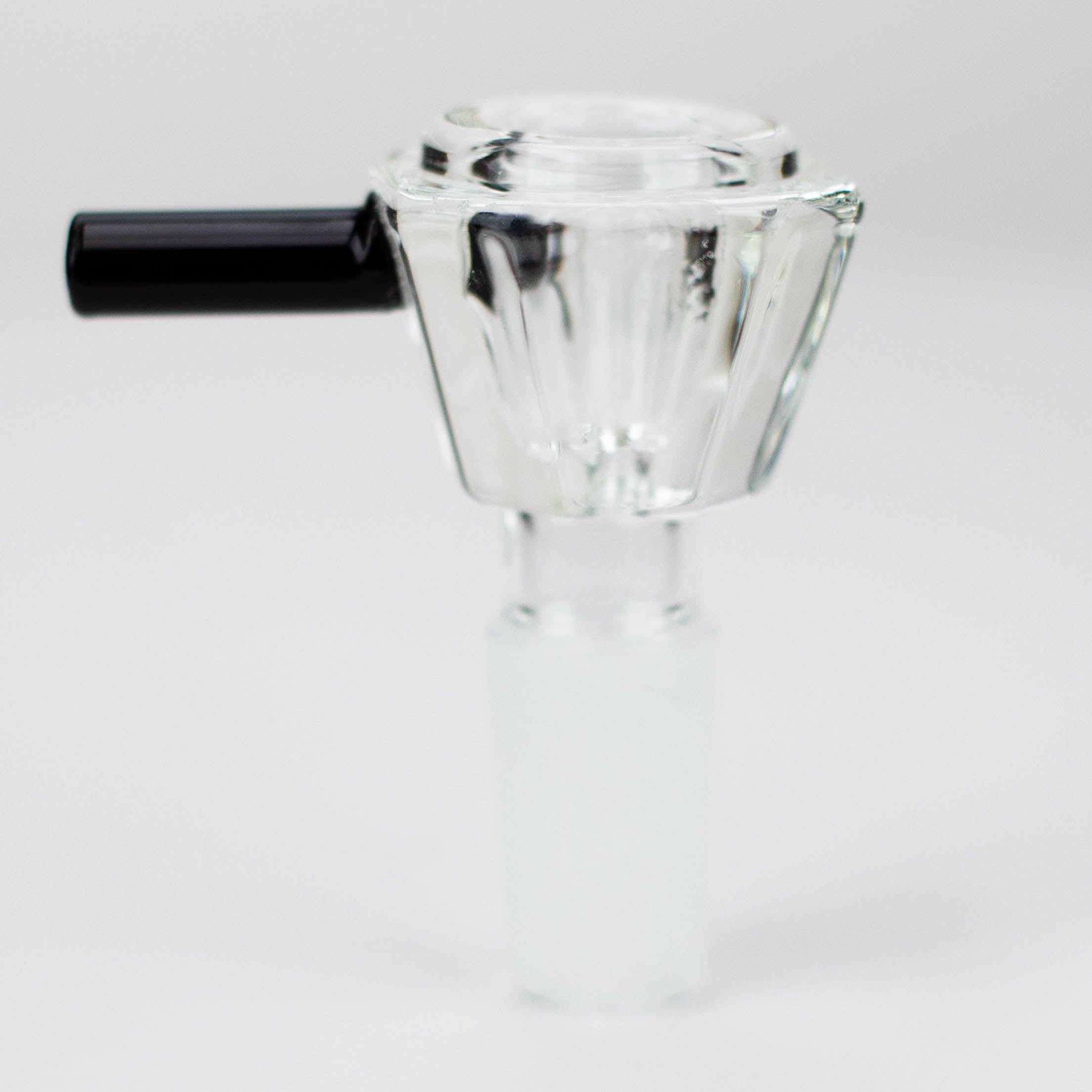 Octagon bowl with bar handle