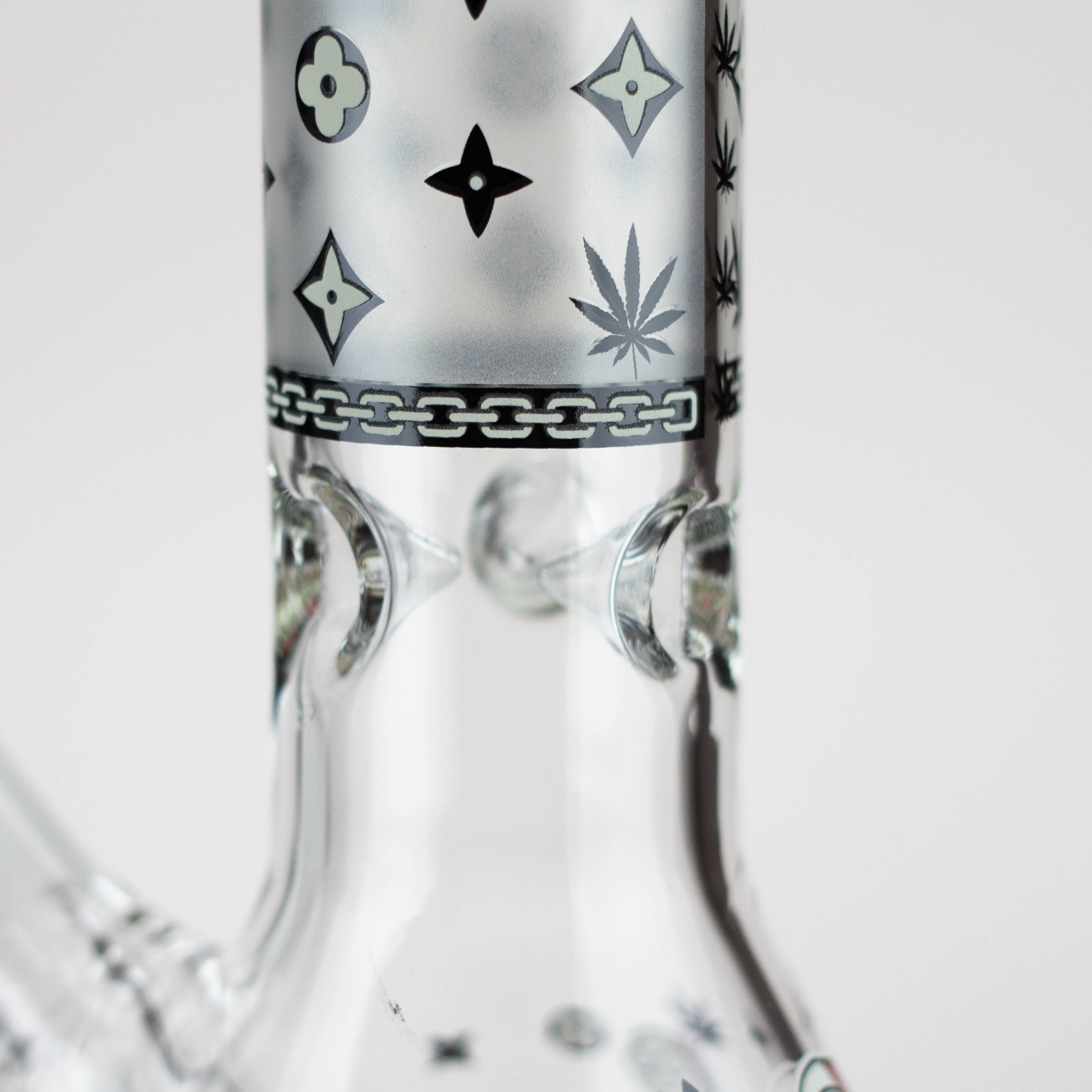 12" Cartoon glass water bong-Glow in the dark [GBT21004]