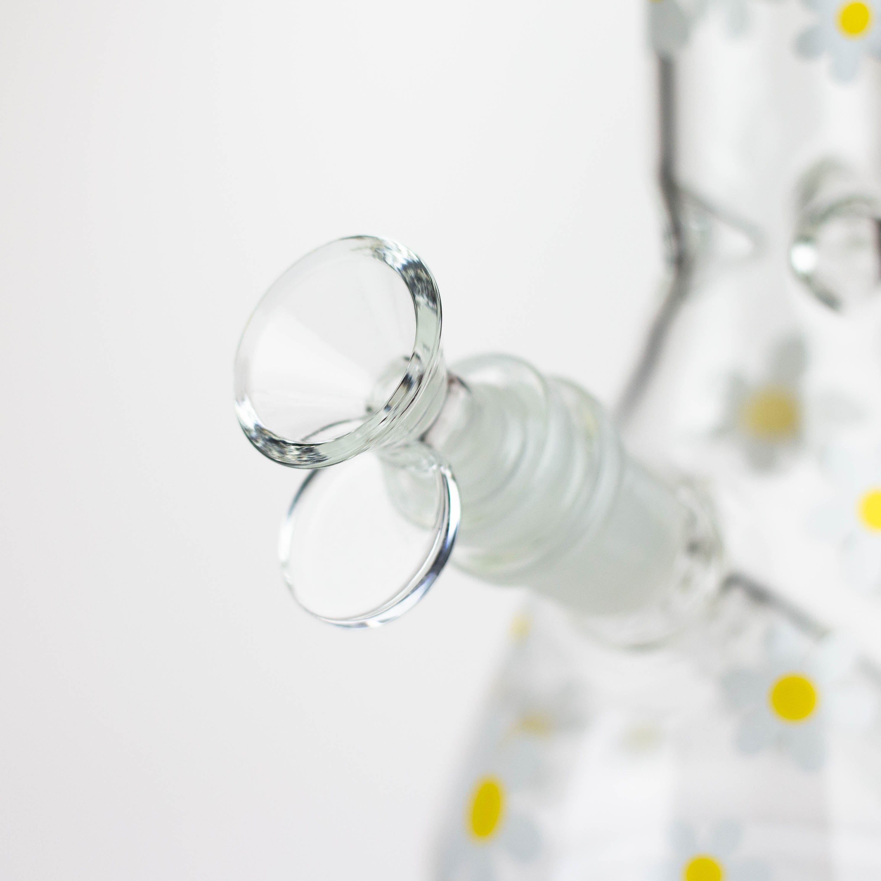 Z10" Glass Bong With Daisy Design [BH1063]