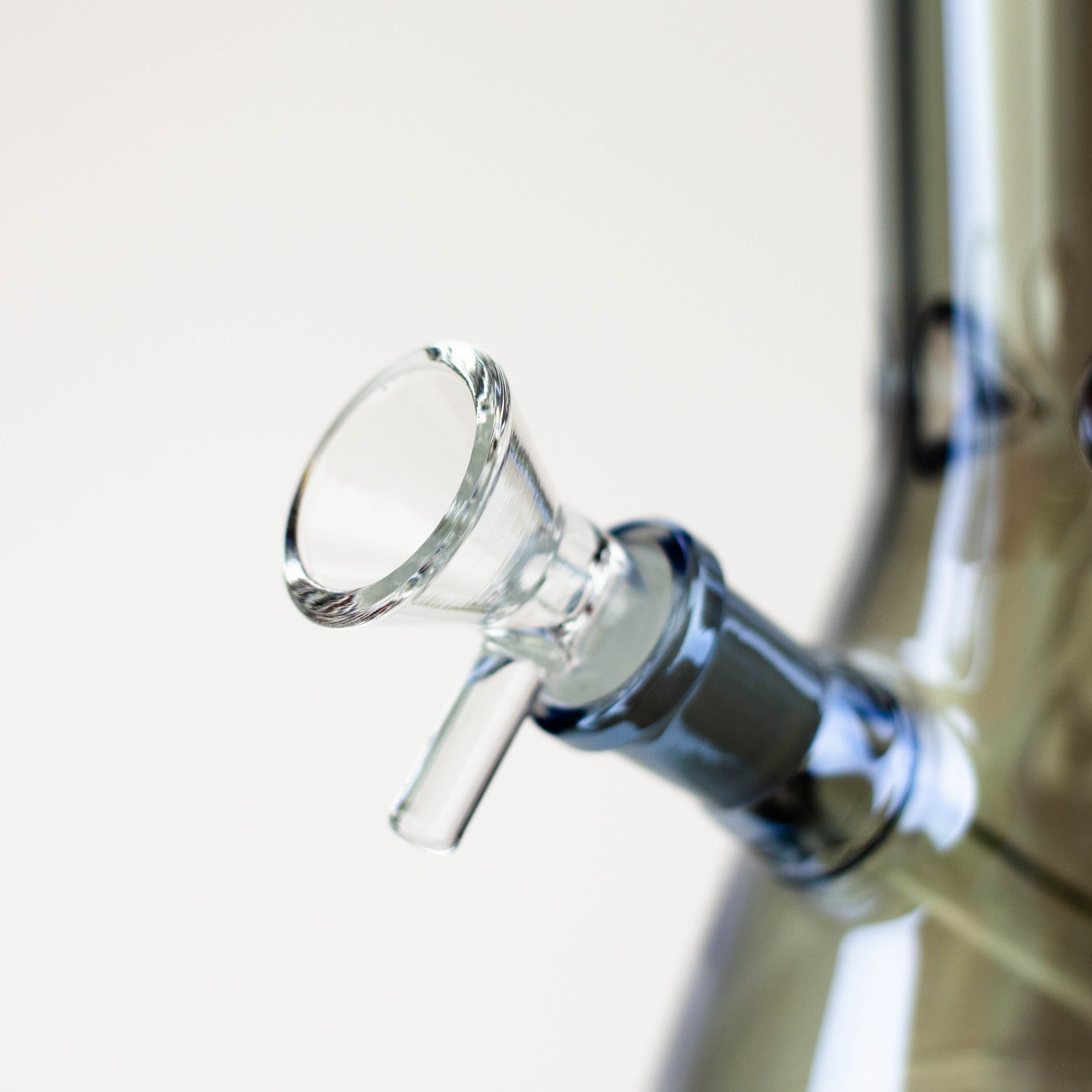 Z8" Solid Color Eletroplate Glass Beaker Bong [BH107x]