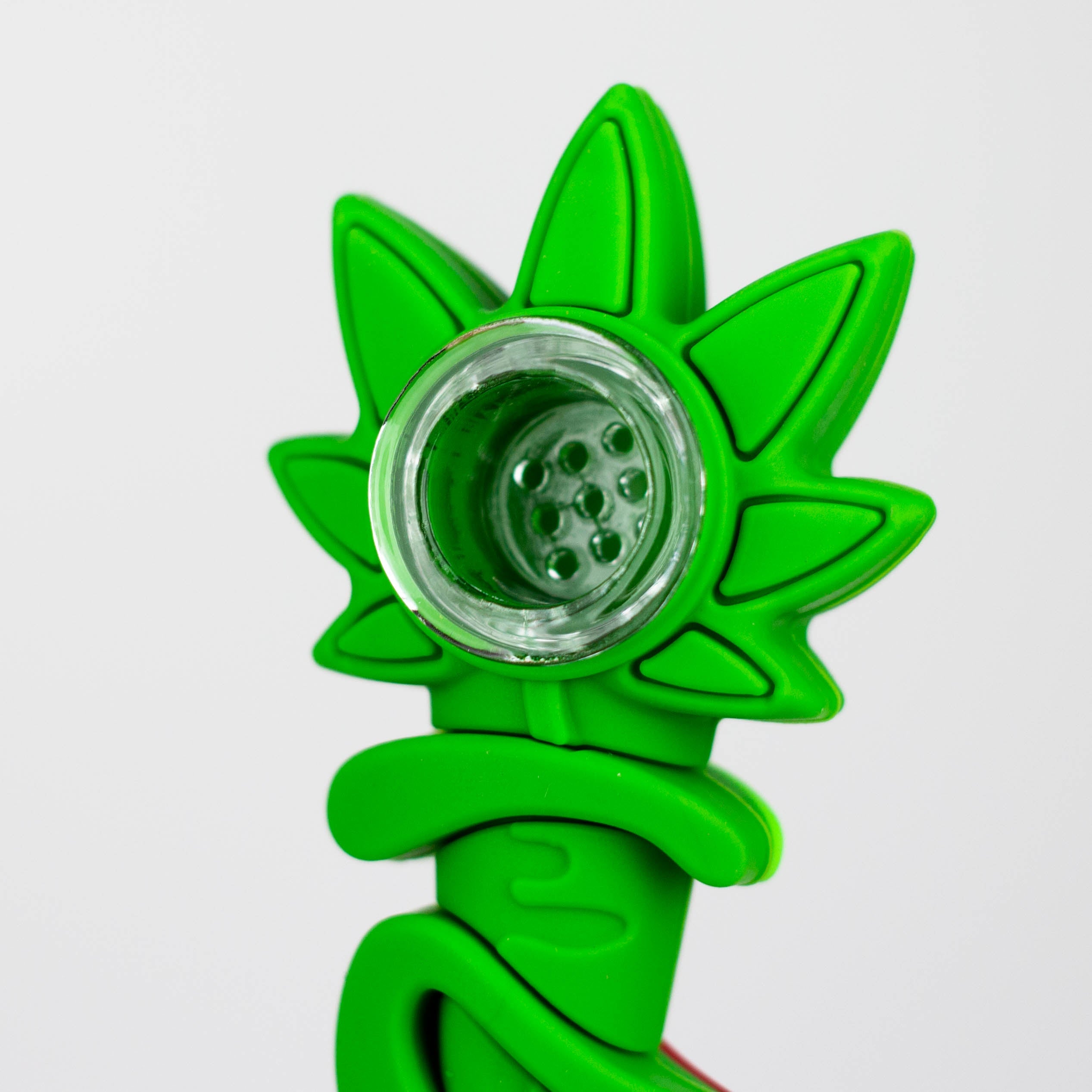 3" 710  marijuana leaf hand pipe-Assorted [H303]