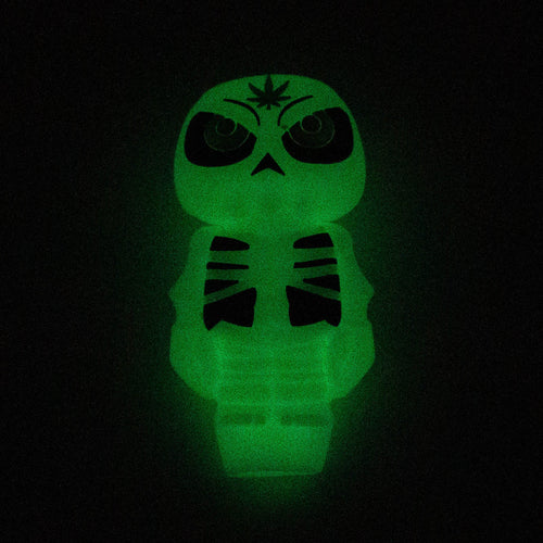 3.5" Skull Silicone hand Pipe with glow [H288G]