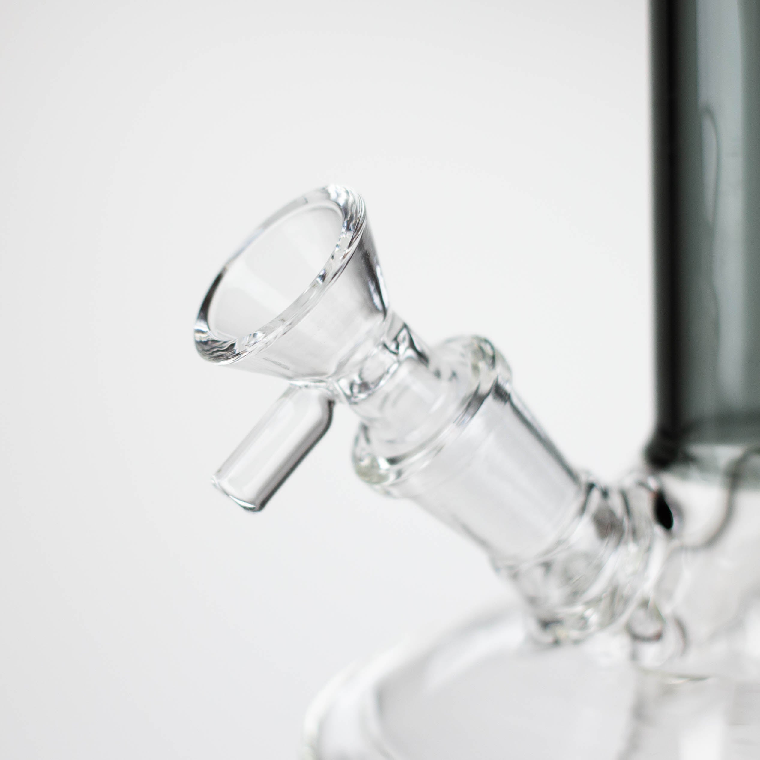 Z9" UFO Glass Bong with Pyramid diffuser [BG41xx]