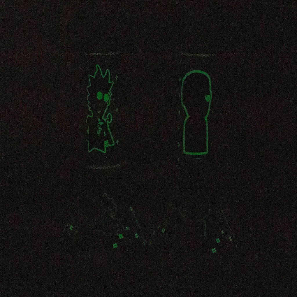 Z10" Glow in the dark Glass Bong With RM Design