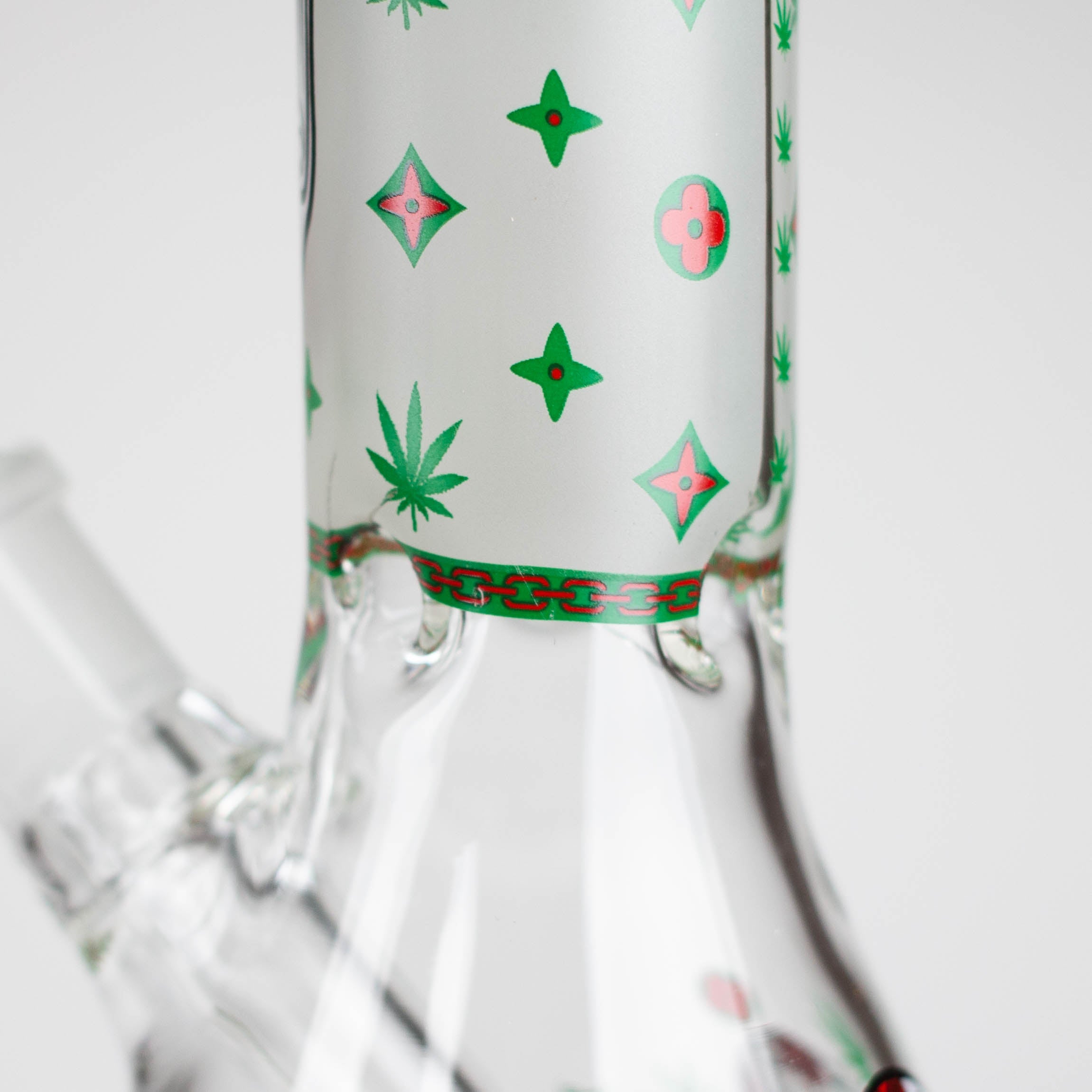 Z10" Glass Bong With Sugar Skull  Design