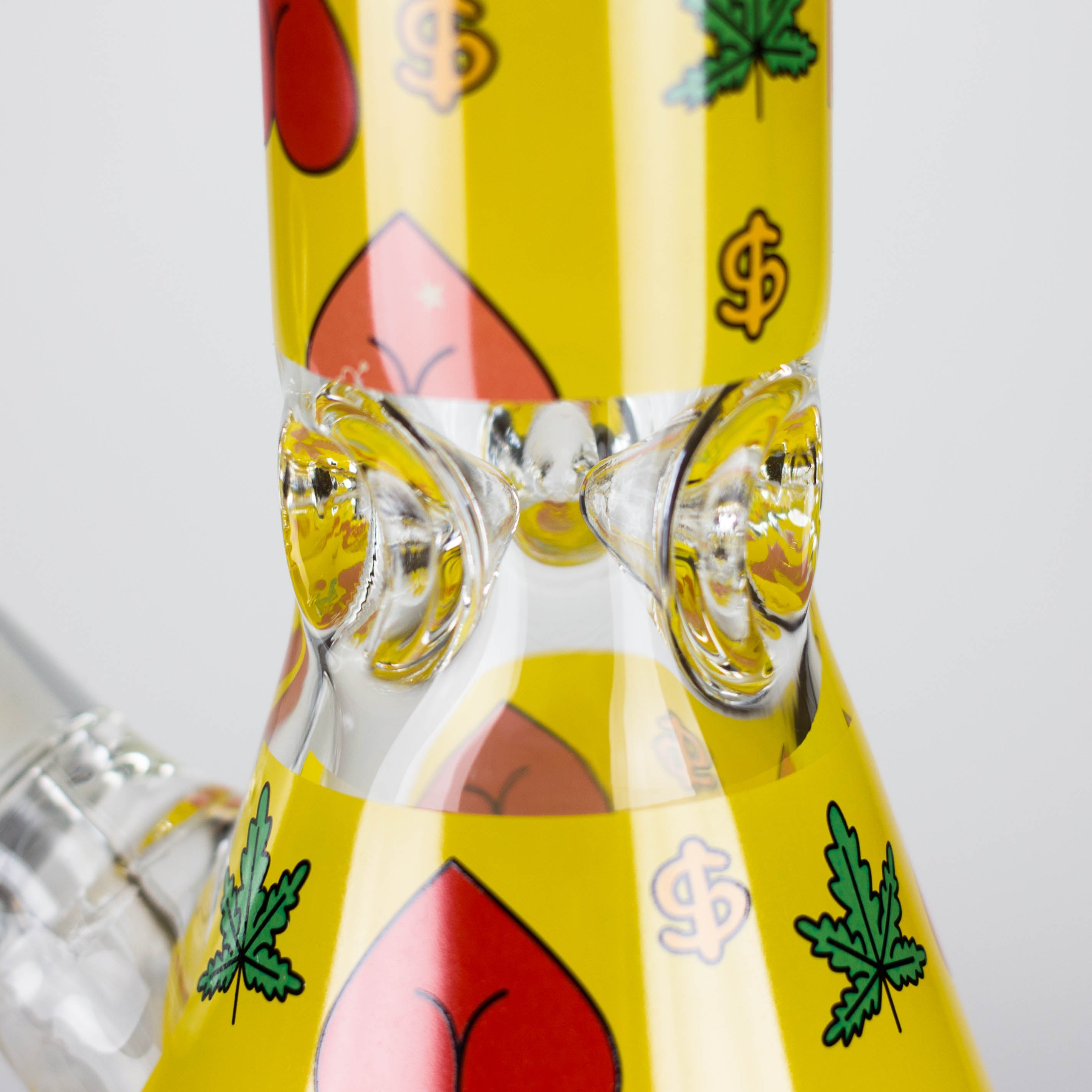 Z14" 7mm Glass Bong With Heart Design