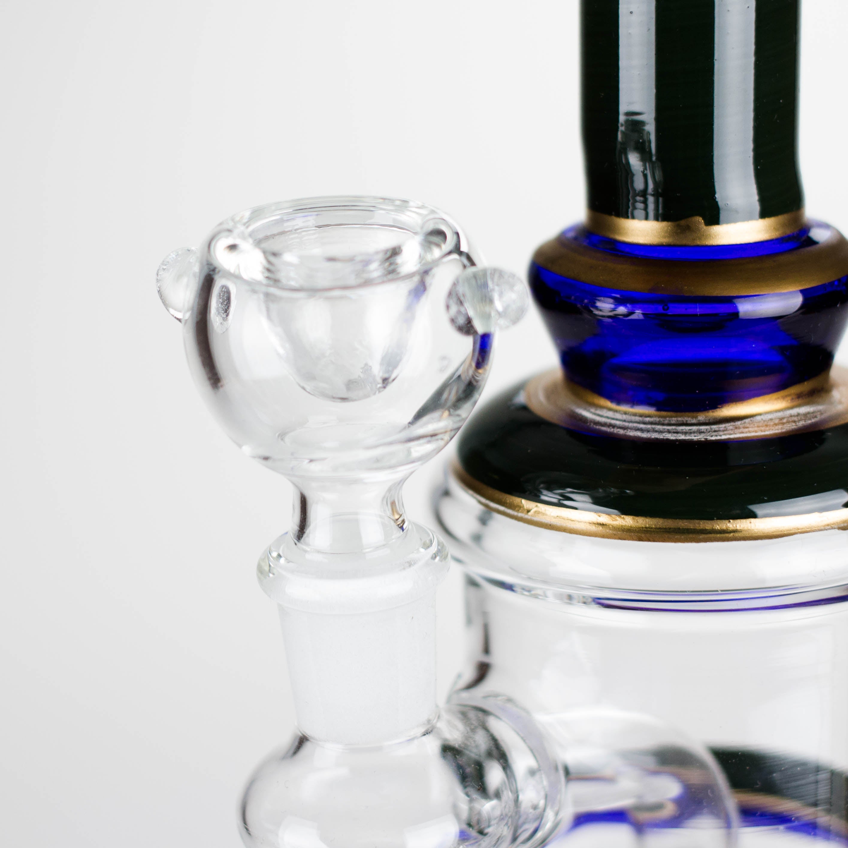 7.5" glass bong with diffuser