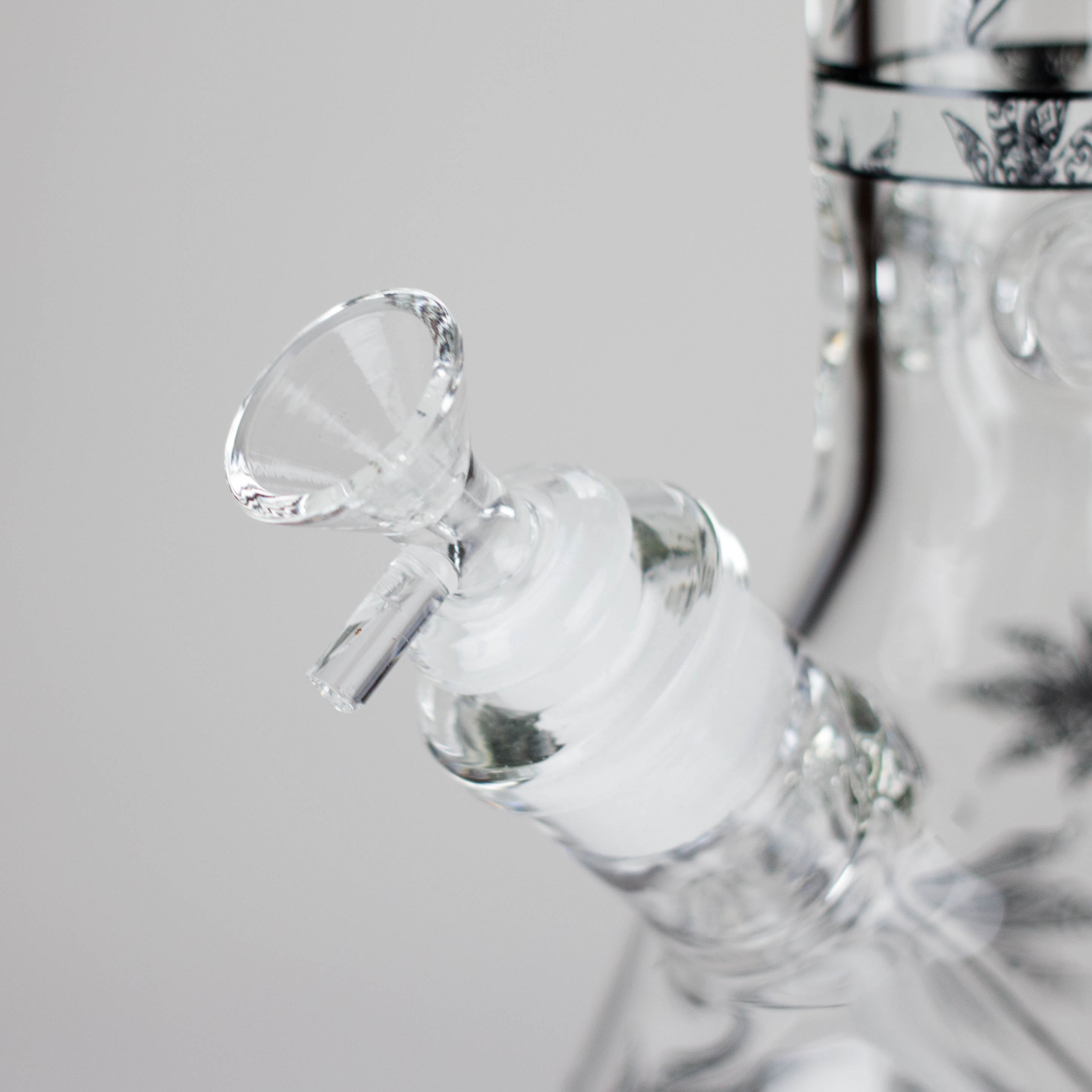 14″ Glow-in-the-Dark Glass Beaker Bong [C803x]