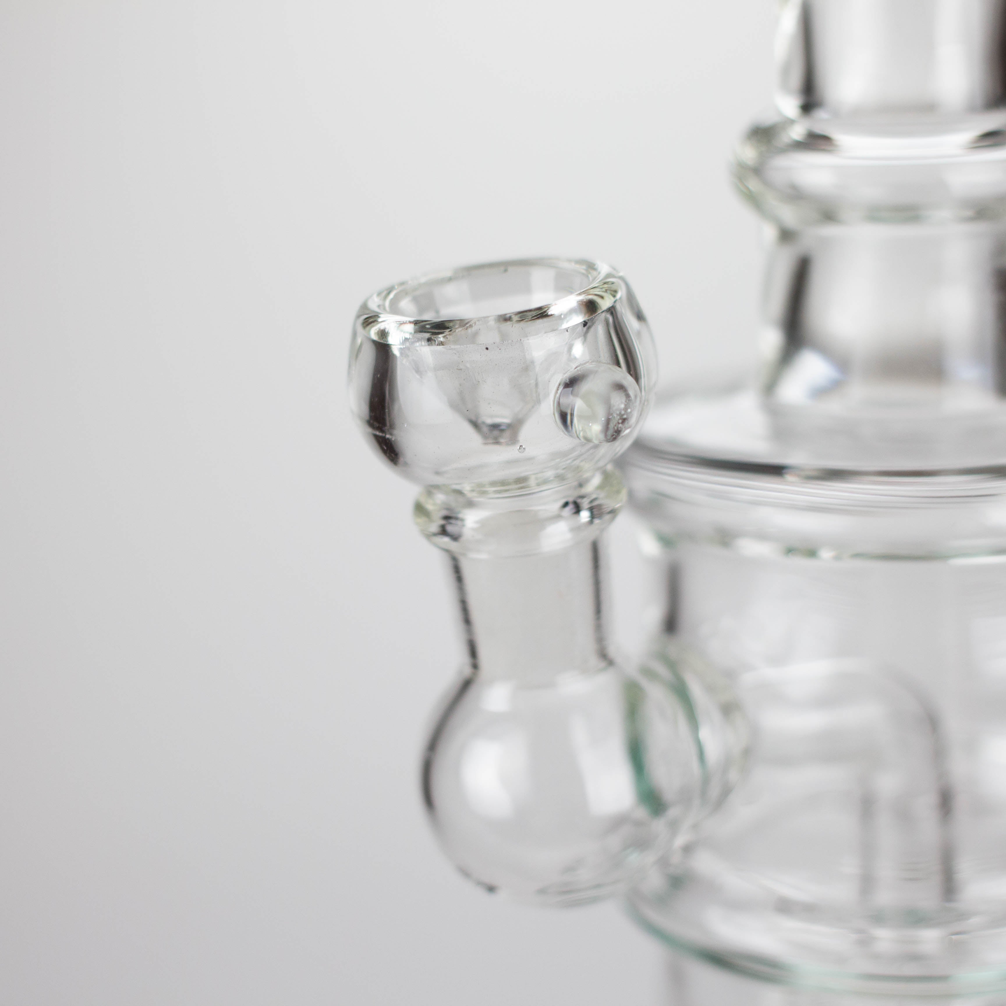 11" Glass Bong with Water Diffuser | 14mm Bowl Joint | Stemless Design