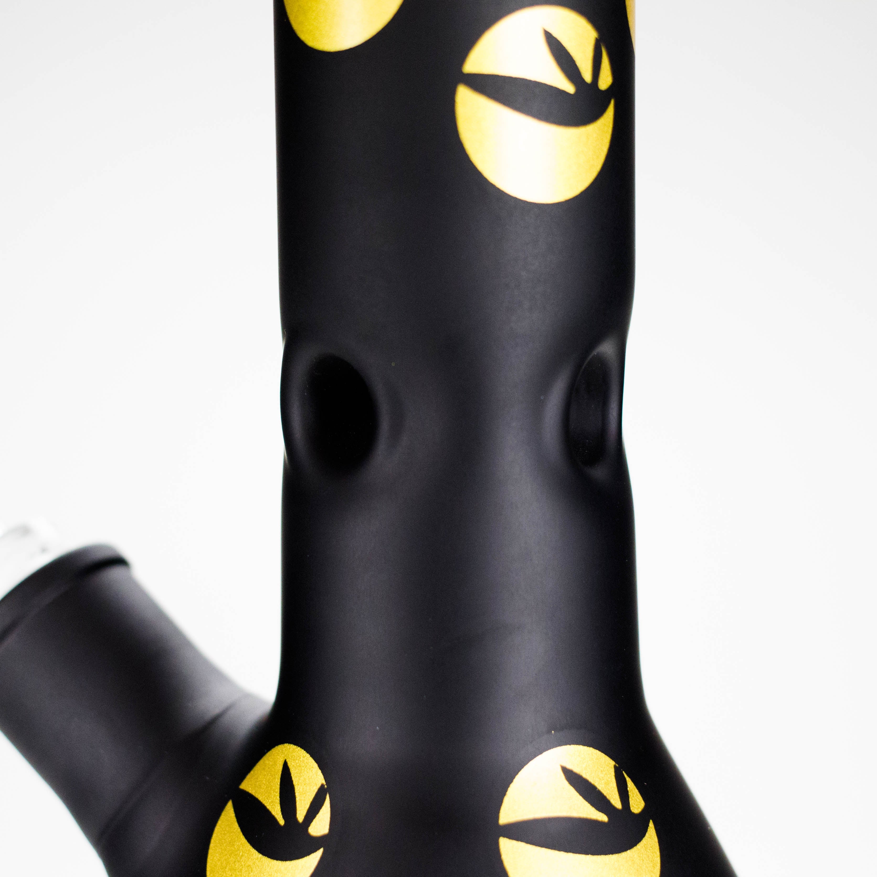 Xtreme | 13″ 7mm Full Color Painting Beaker Bong – (XTR-1008)