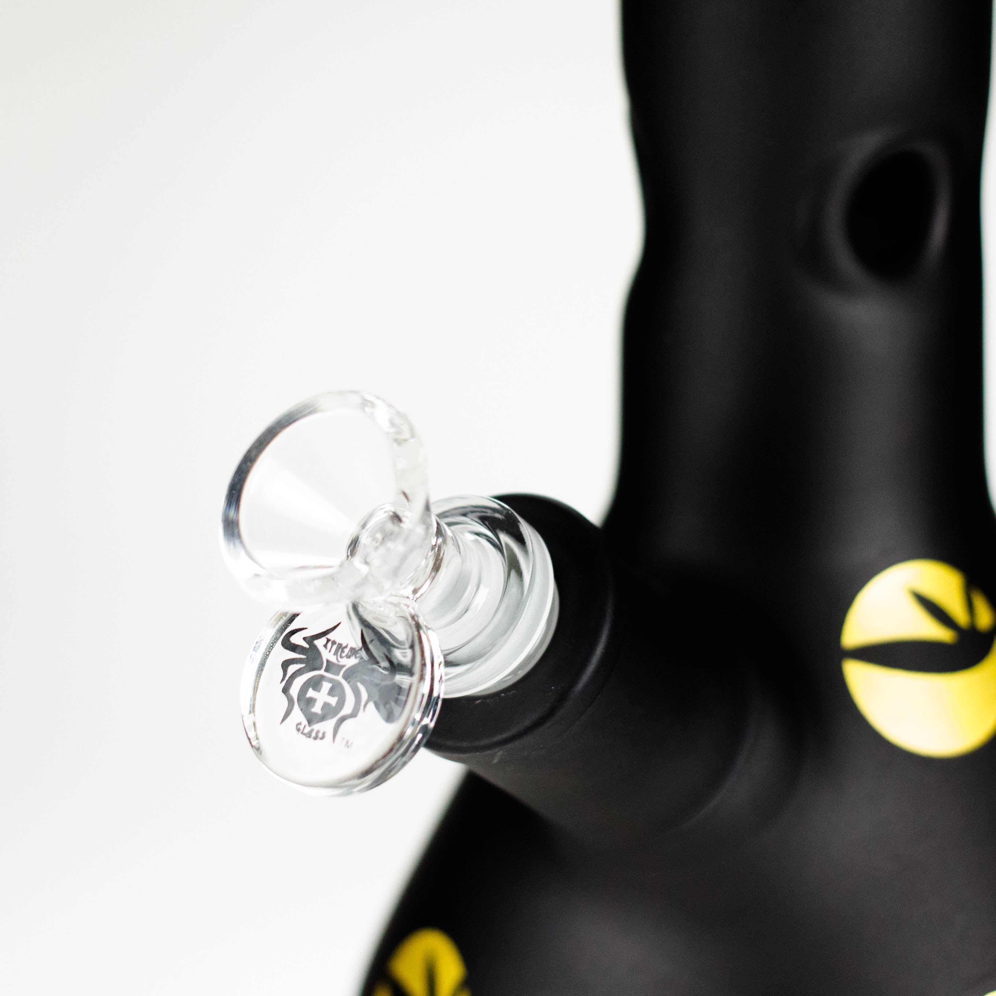 Xtreme | 13″ 7mm Full Color Painting Beaker Bong – (XTR-1008)
