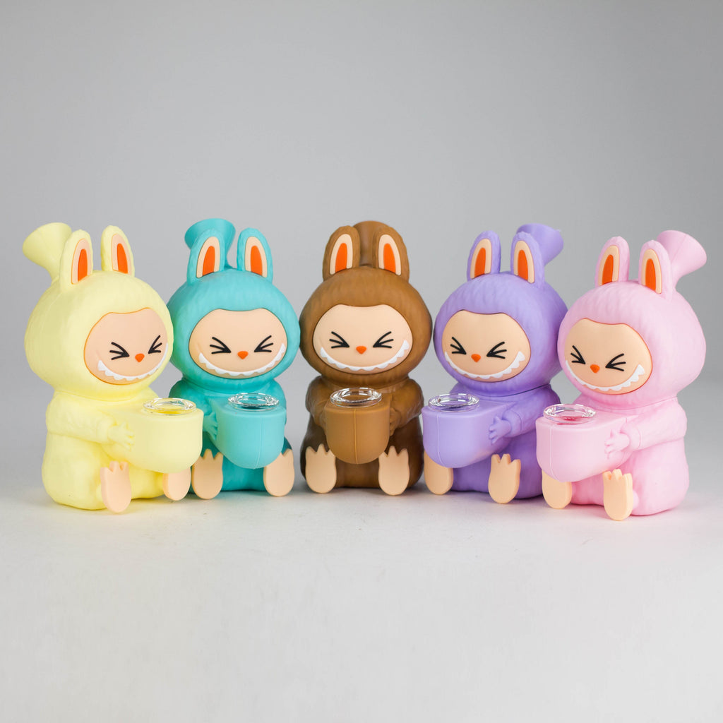Z6" Popular Character Design Silicone Bong