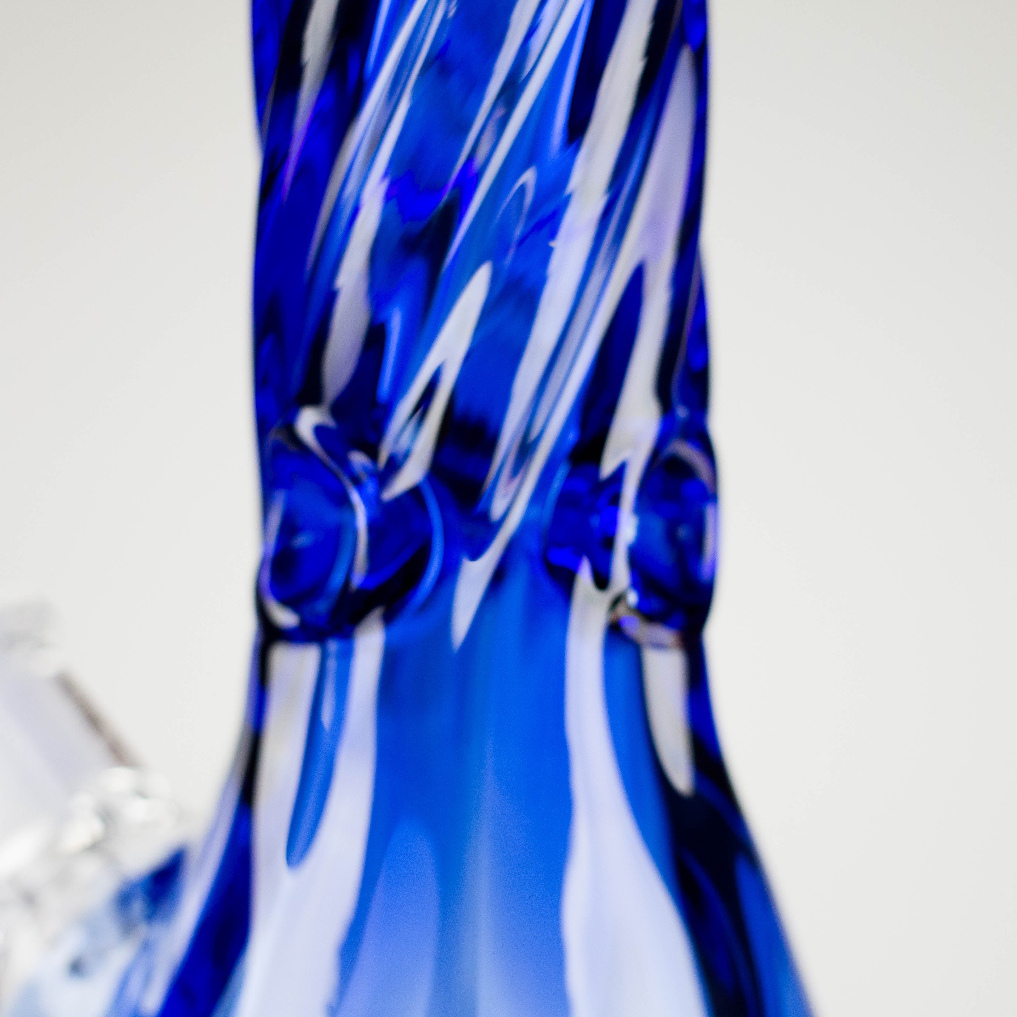 Genie | 16" 9mm Twist Glass Beaker Bong [HH1125]