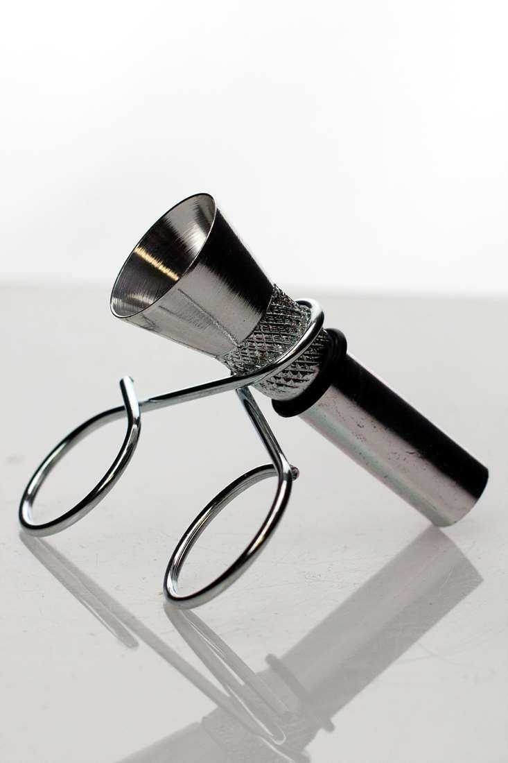 Metal bowl slide with clip