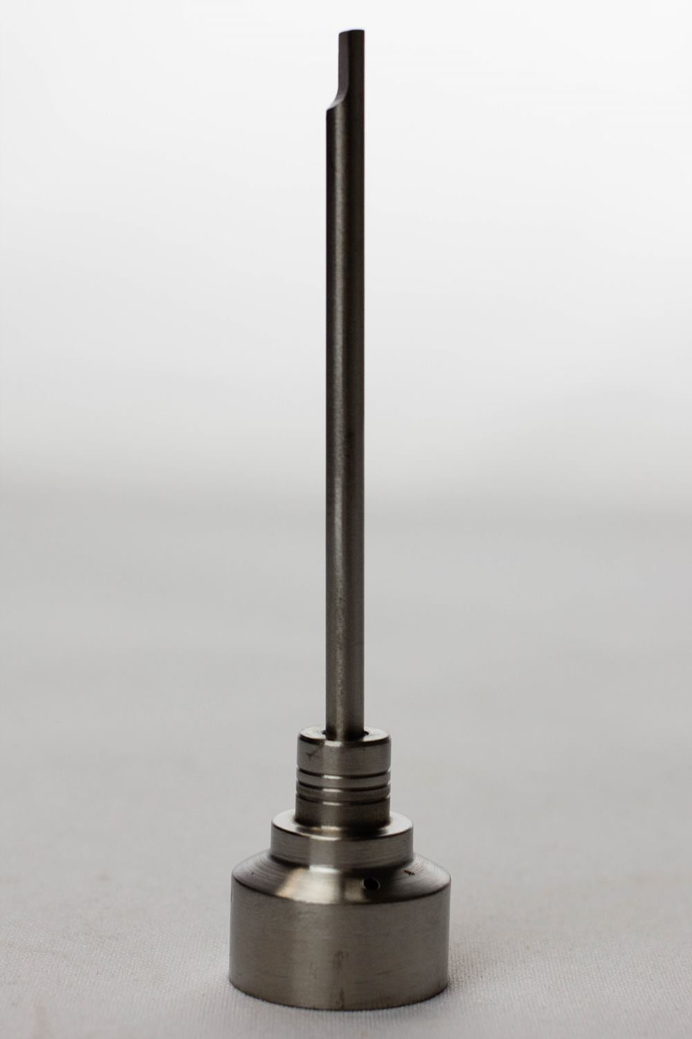 Titianium cap with dab tool and one hole