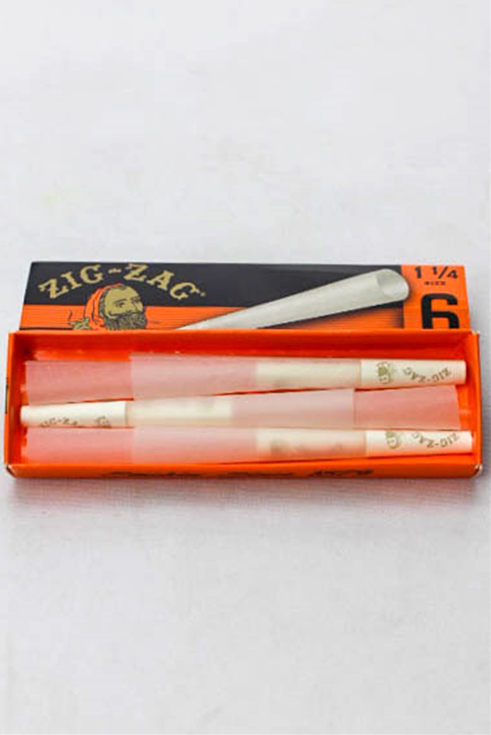ZIG-ZAG Pre-Rolled Cone display