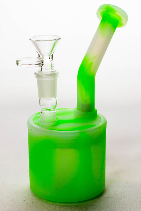 7" Detachable silicone bubbler