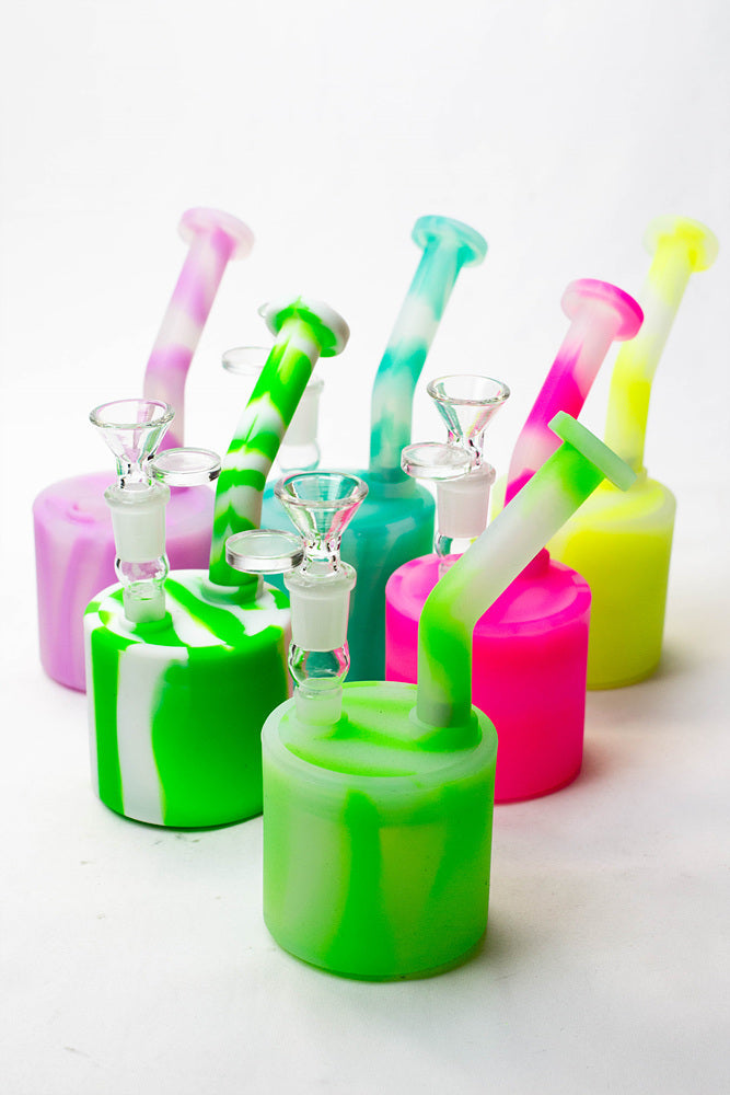 7" Detachable silicone bubbler