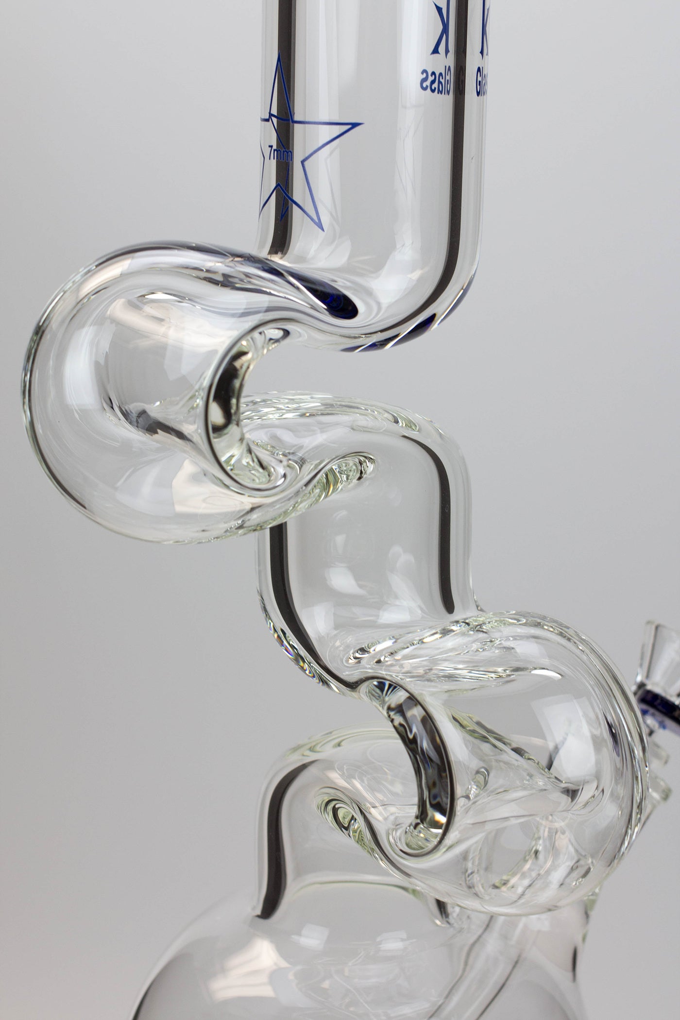 16" Spark 7mm Zig-zag glass bong