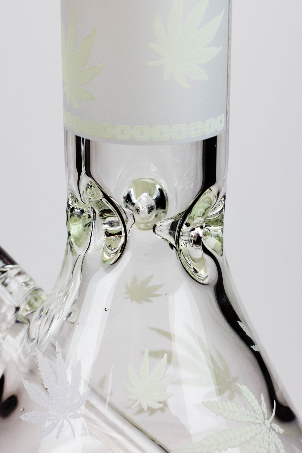 14" Infyniti Leaf Glow in the dark 7 mm glass bong ( GP1654 )