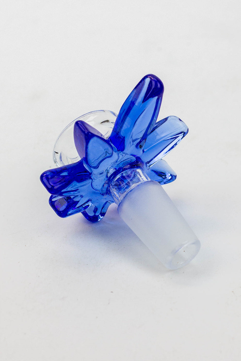 Thick glass bowl with leaf handle