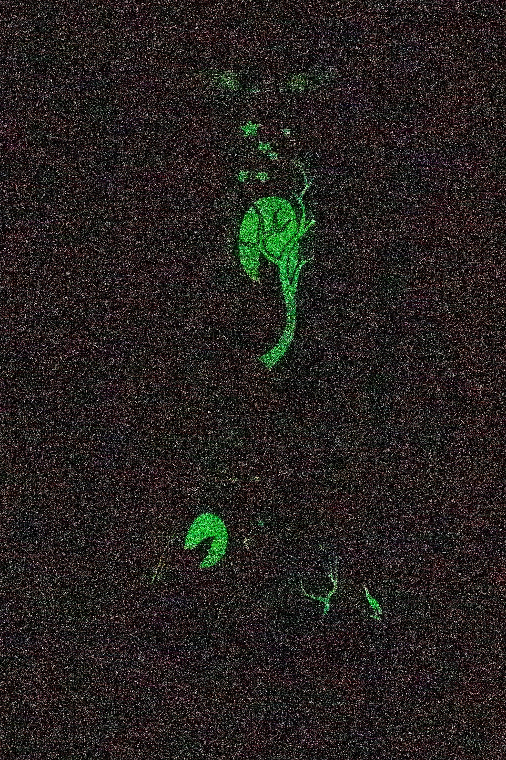 7.5" Glow in the dark beaker glass water bong
