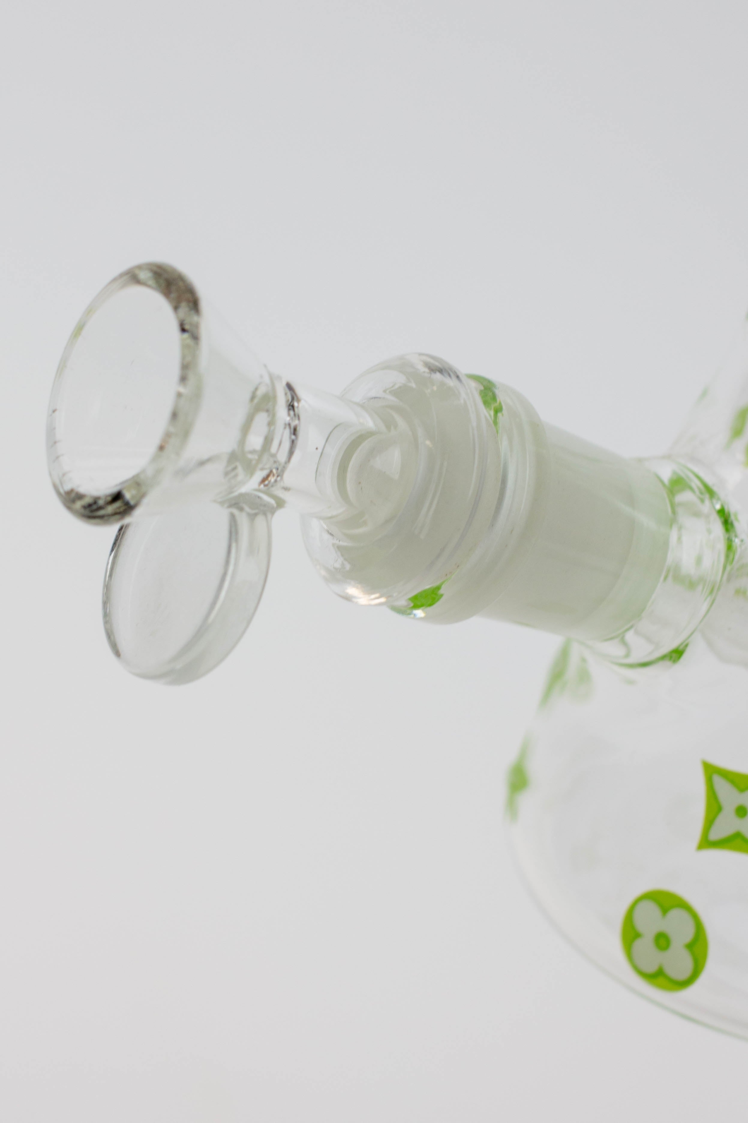 7.5" Luxury Pattern glow in the dark beaker glass water bong