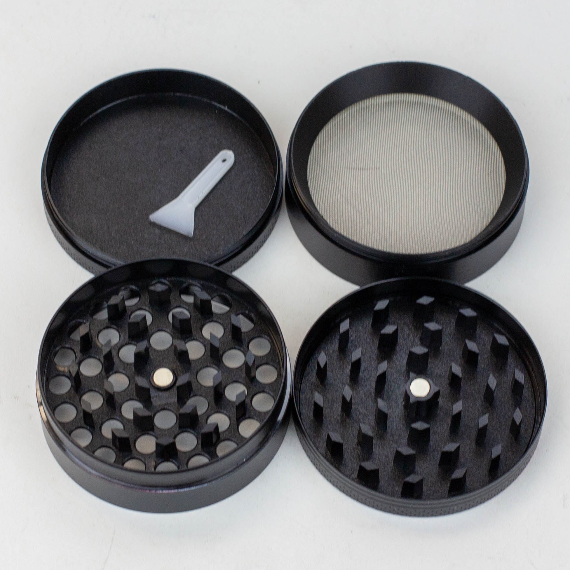 4 parts 63 mm BW Logo Metal grinder Box of 6
