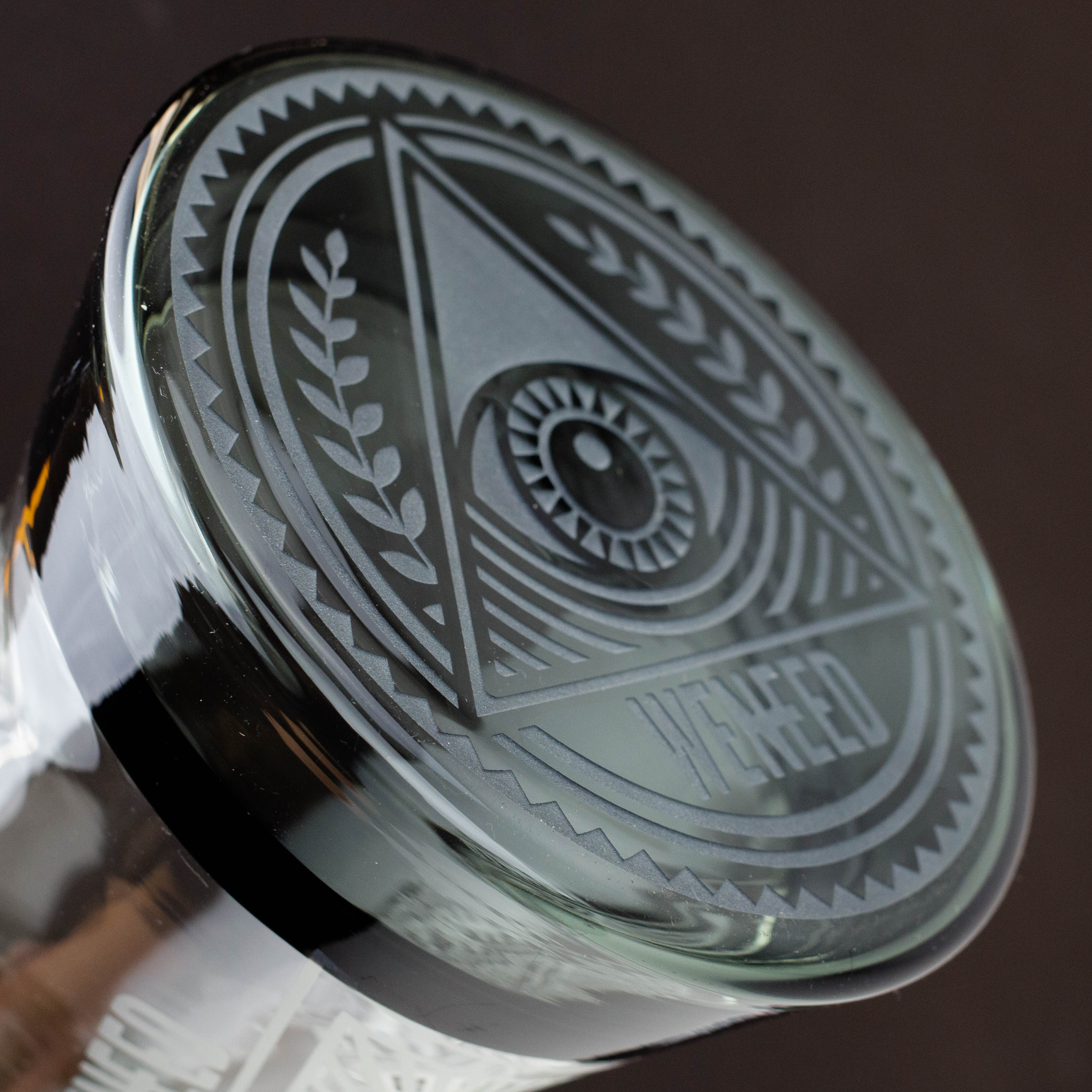 WENEED®-19" Illuminati Tower Beaker 7mm