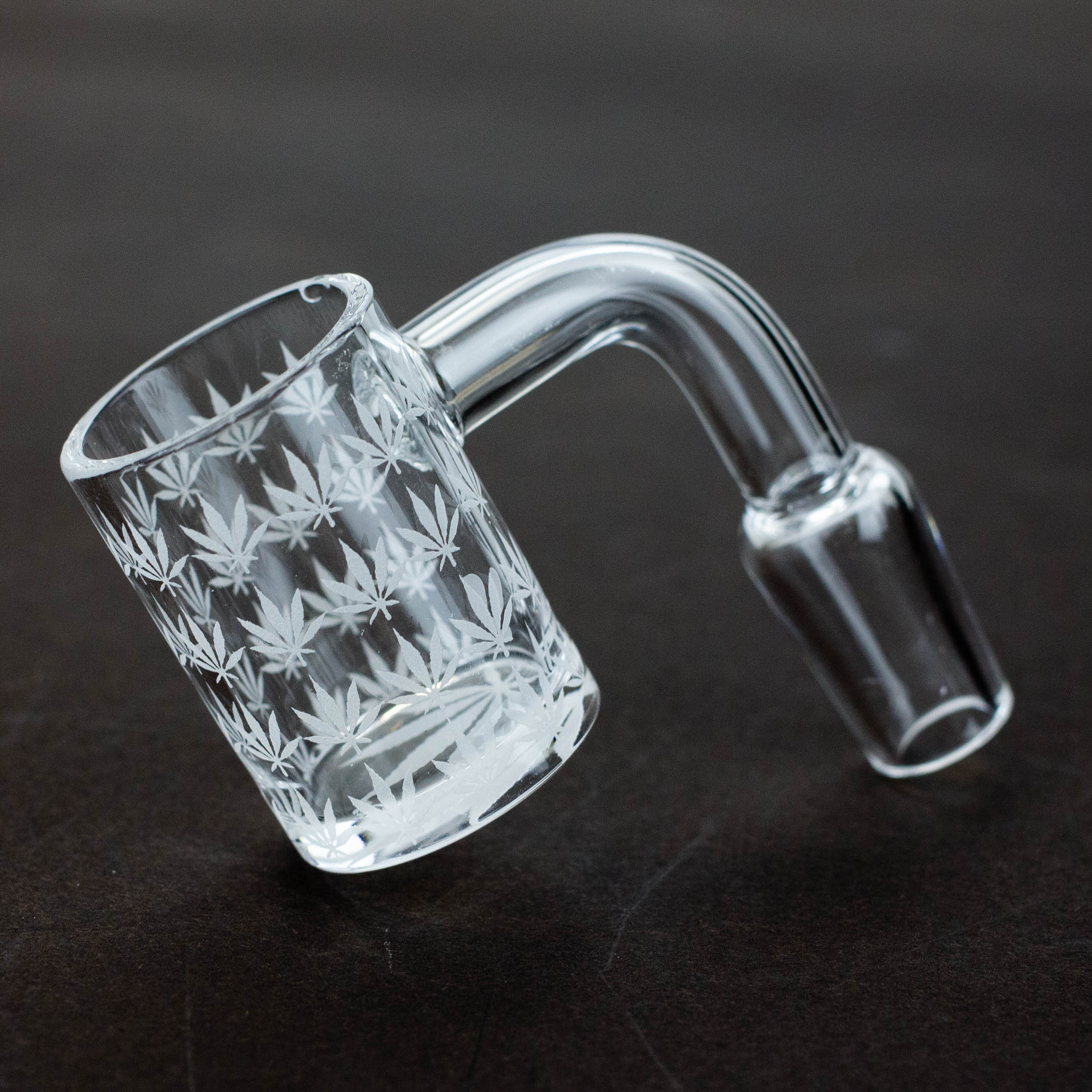 Flat top banger with sandblast graphic for 14 mm male joint