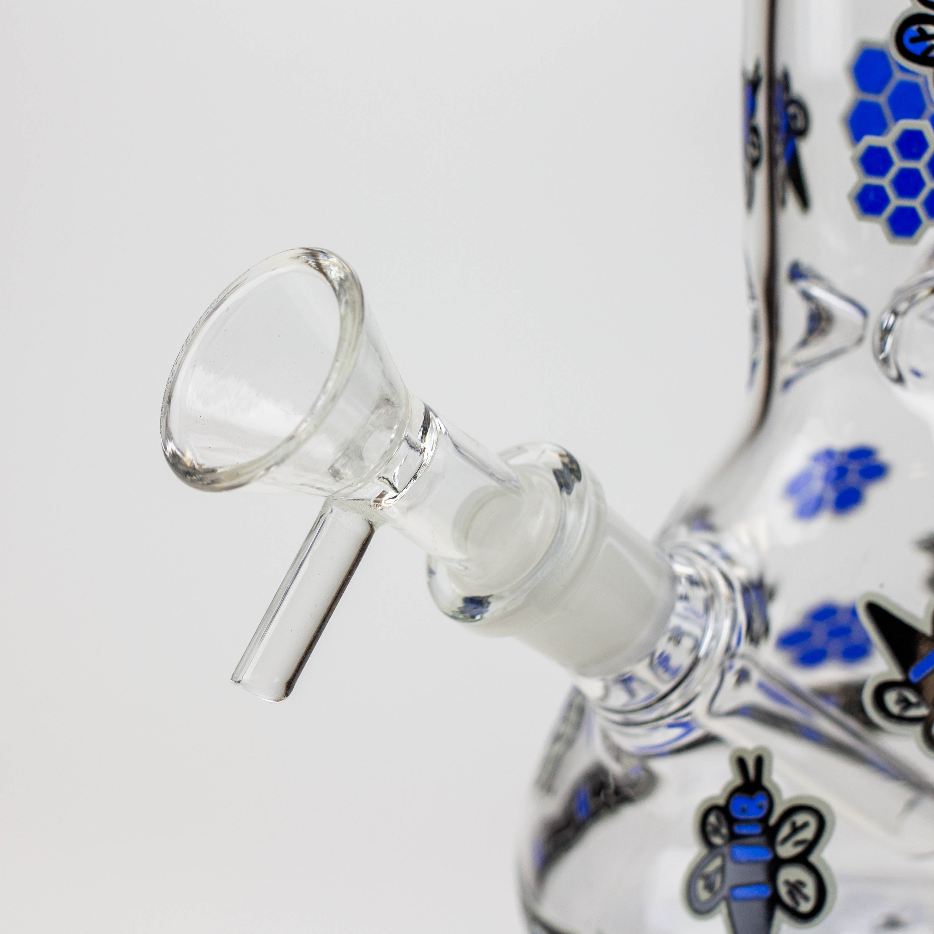 8" Glow in the dark glass bong [XTR1075]